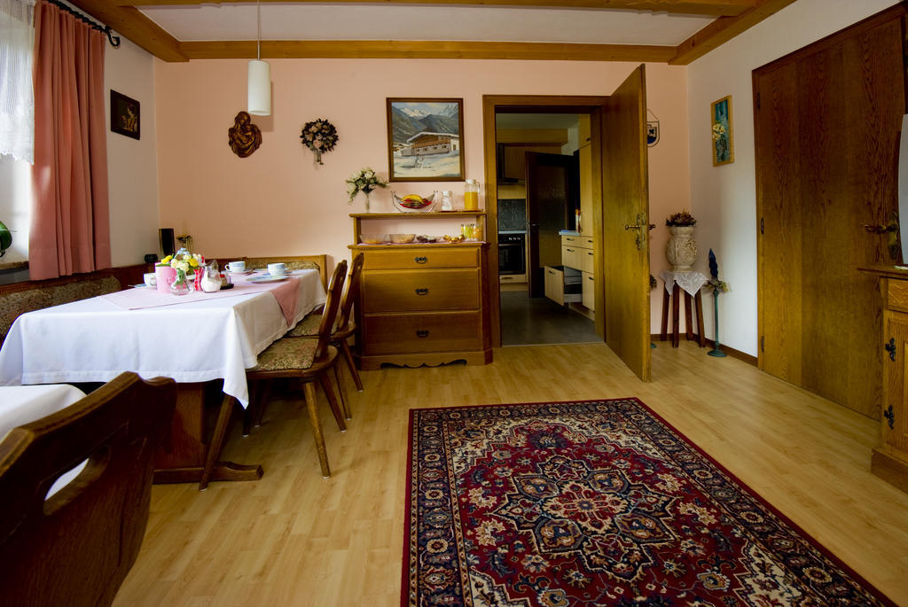 Garni Fischer Oetz Exteriör bild
